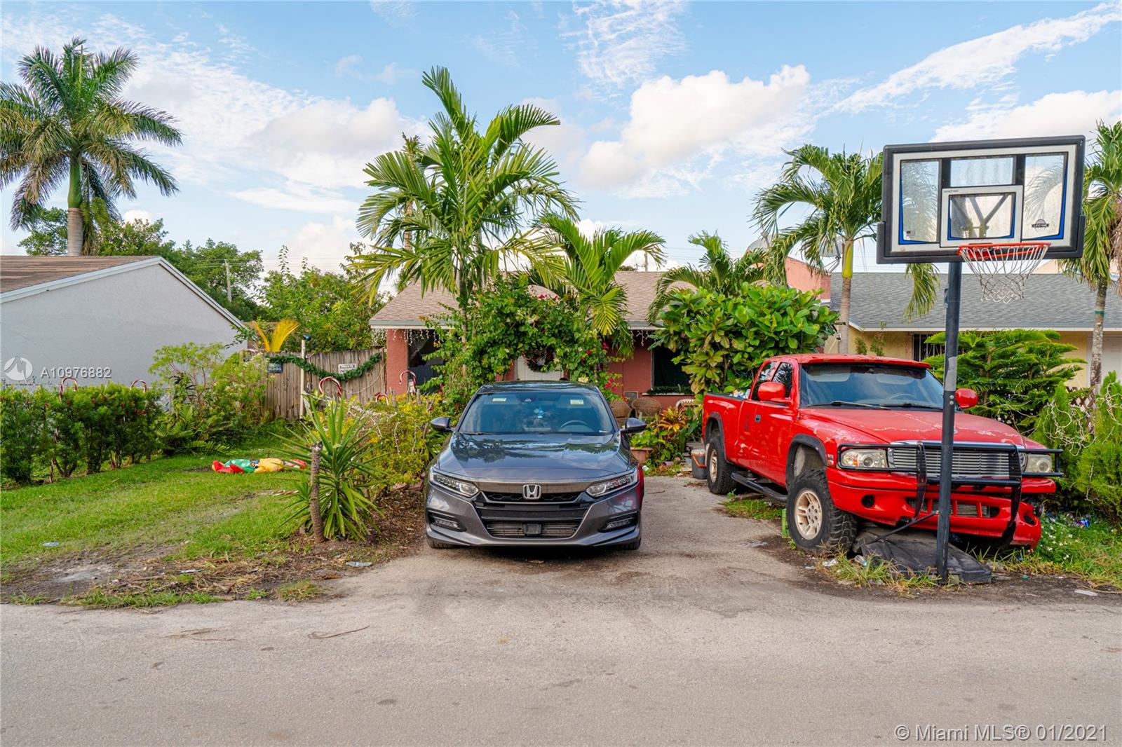 Homestead, FL 33033,1321 Kia Dr