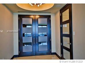 Sunny Isles Beach, FL 33160,18101 Collins Ave #4809