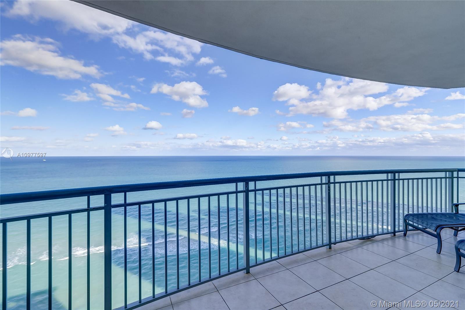 Sunny Isles Beach, FL 33160,17375 Collins Ave #2501