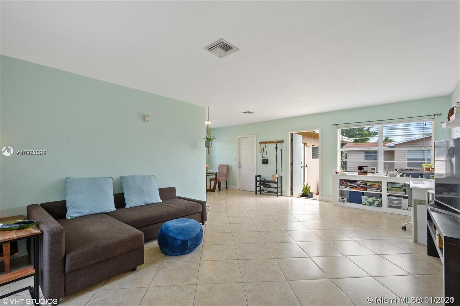 Hollywood, FL 33020,1031 N 16th Ct