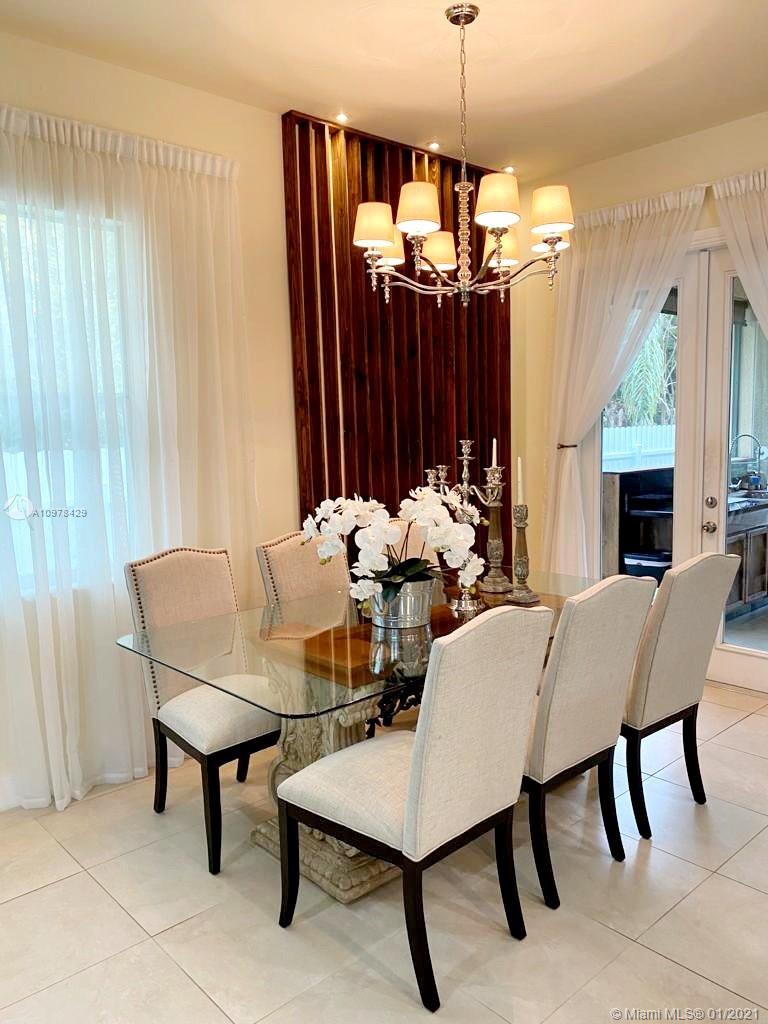 Naples, FL 34120,3252 6th Ave NE