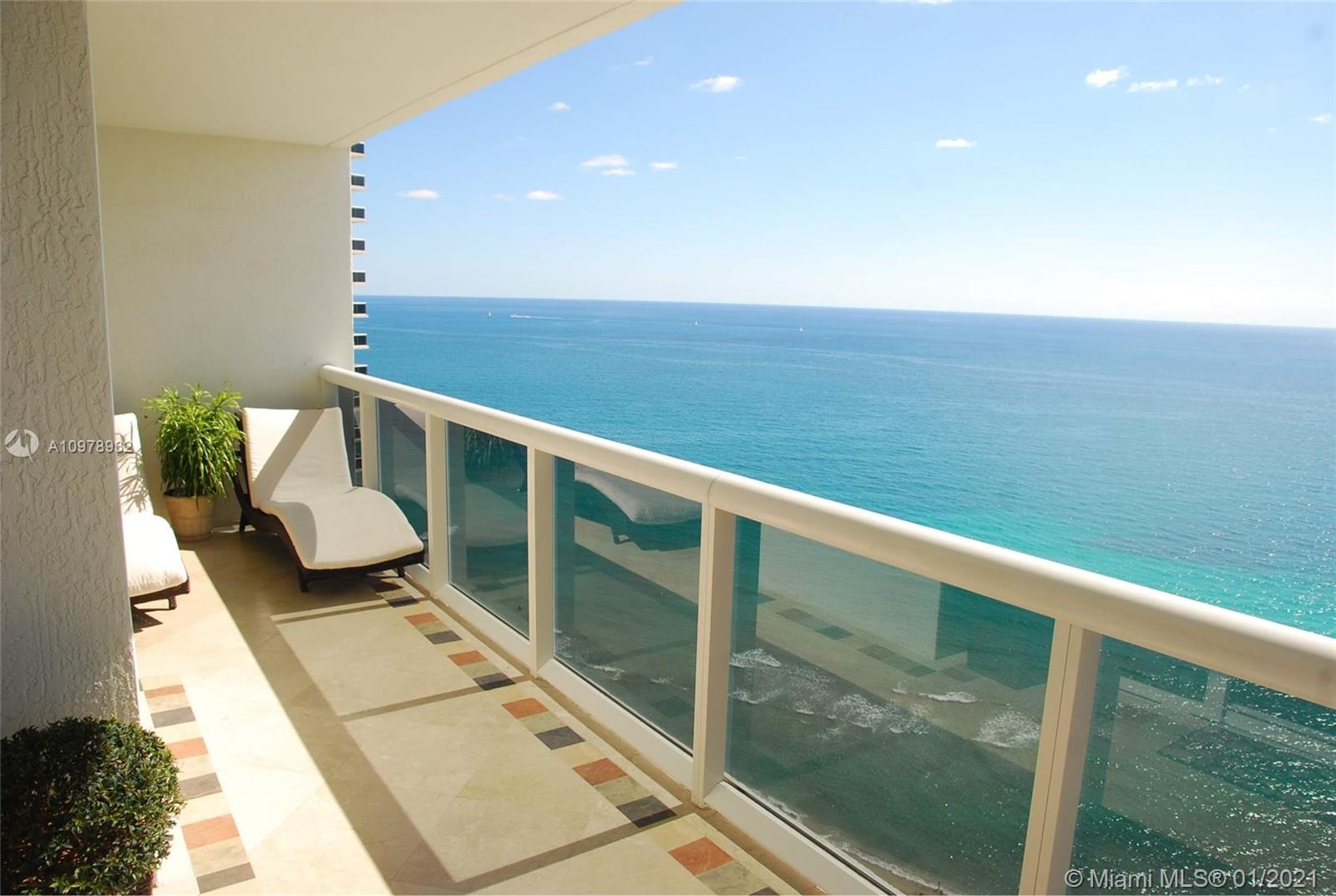 Hallandale Beach, FL 33009,1850 S Ocean Dr #2703