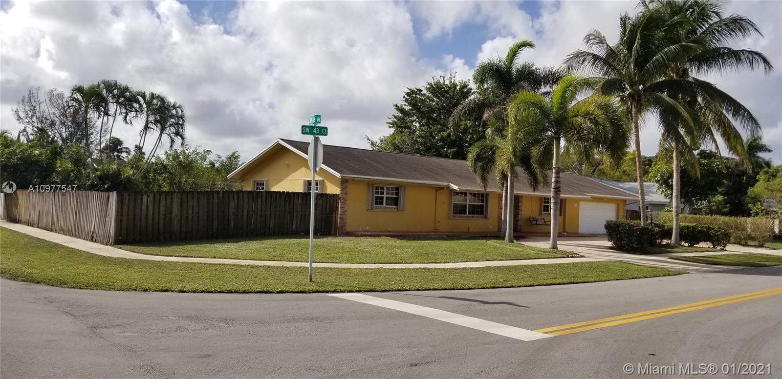 Davie, FL 33314,6800 SW 43rd Ct