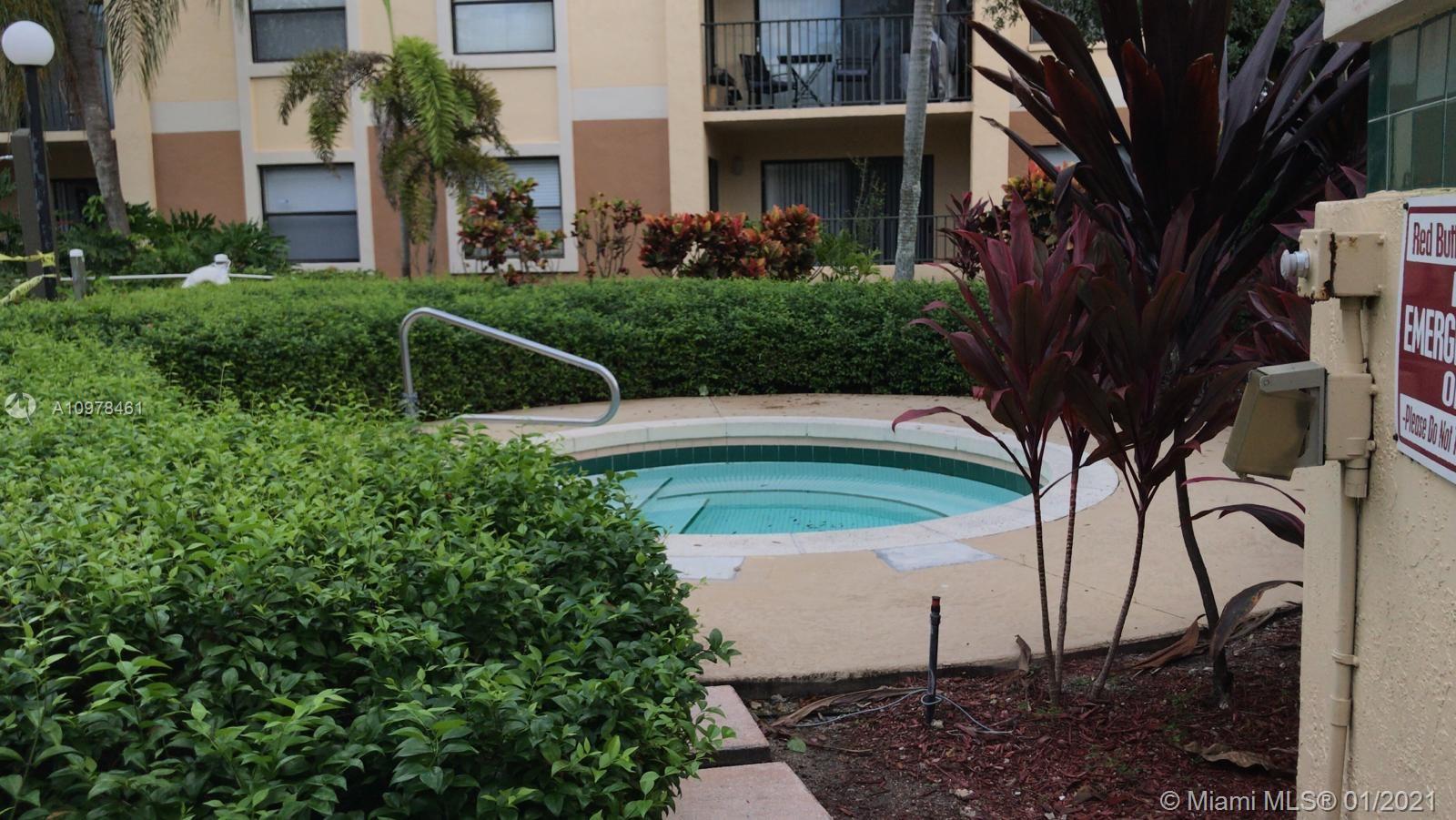 Sunrise, FL 33322,9999 Summerbreeze Dr #718