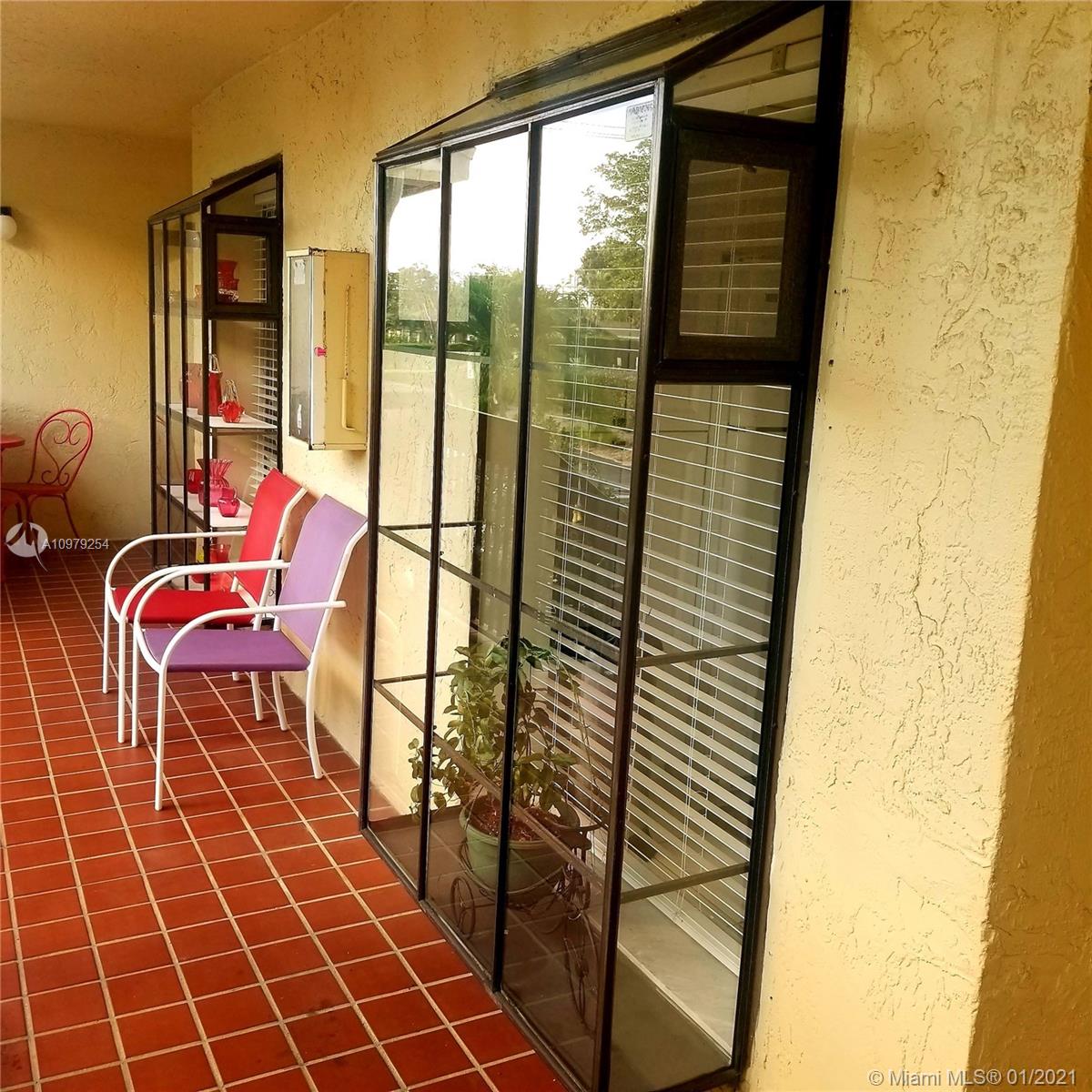 Deerfield Beach, FL 33442,1905 SW 15th St #2