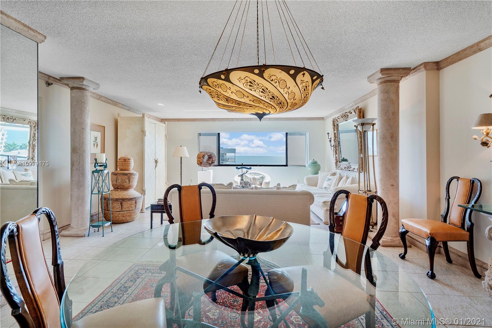 Key Biscayne, FL 33149,650 Ocean Dr #11B