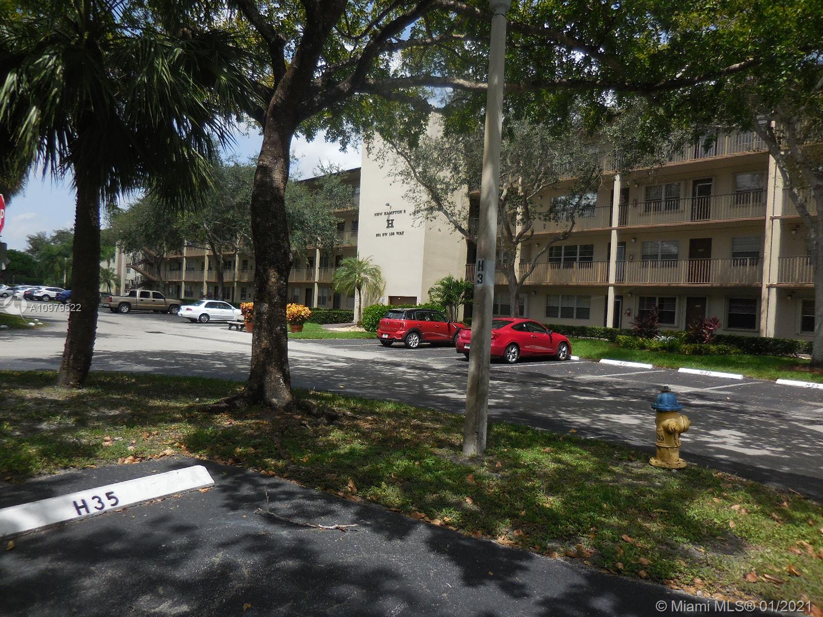 Pembroke Pines, FL 33027,251 SW 132nd Way #413H