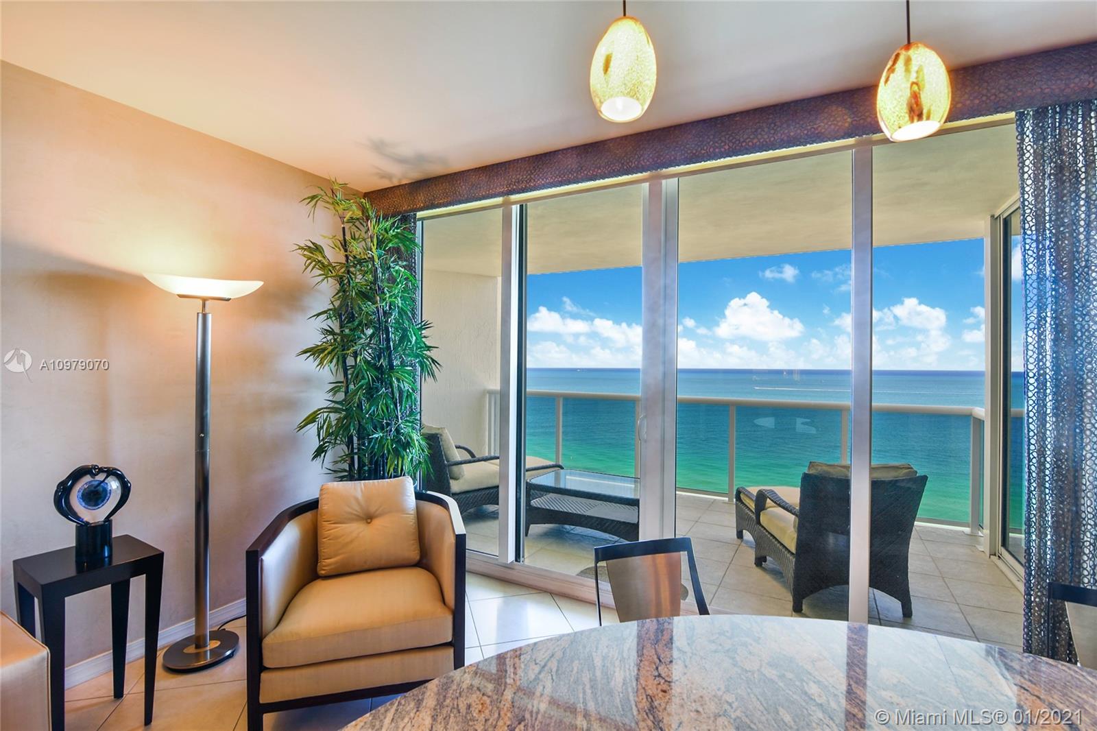 Sunny Isles Beach, FL 33160,19111 Collins Ave #1803