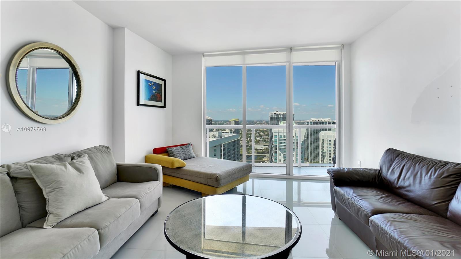 Miami, FL 33131,485 Brickell Ave #4706