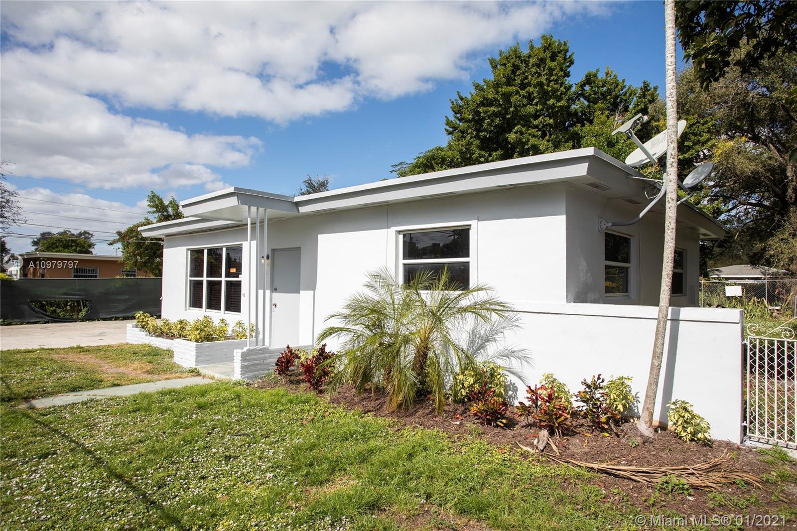 261 NW 73rd Ter,  Miami,  FL 33150