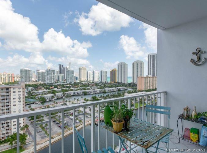 Sunny Isles Beach, FL 33160,500 Bayview Dr #1919