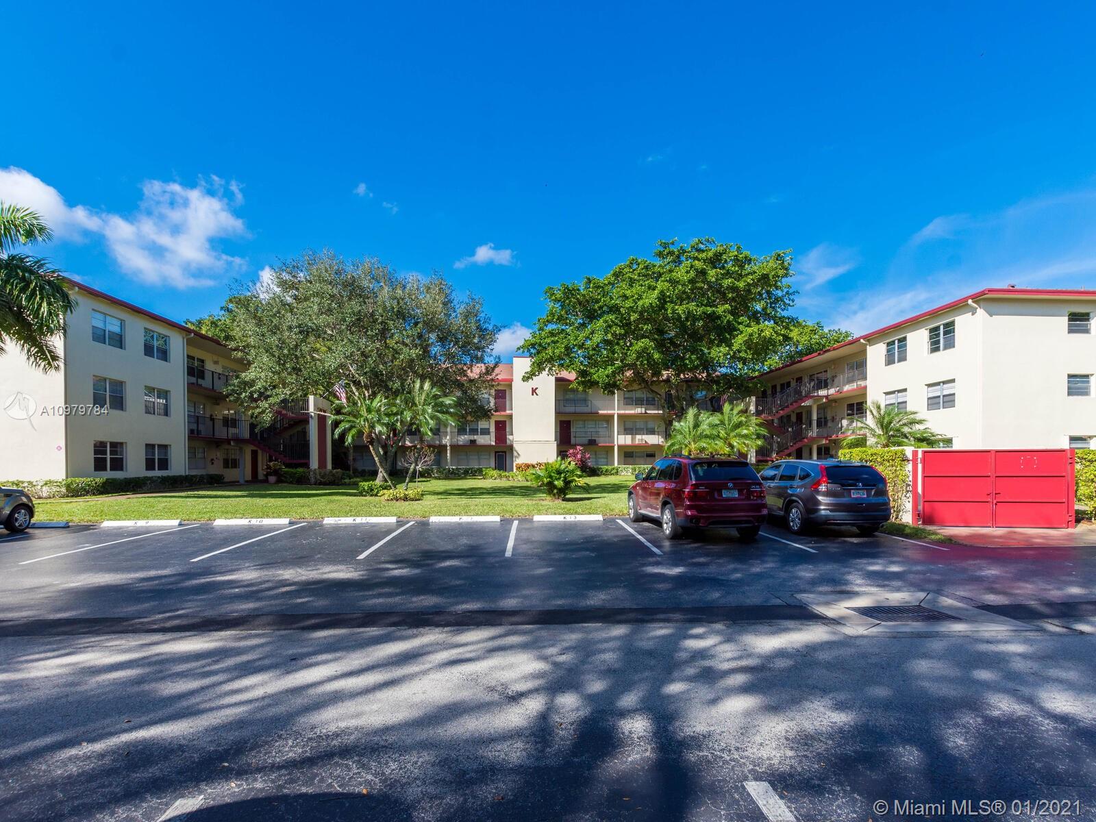 Pembroke Pines, FL 33027