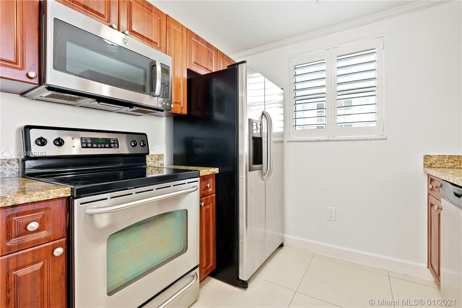 Miami, FL 33133,2600 SW 27th Ave #708