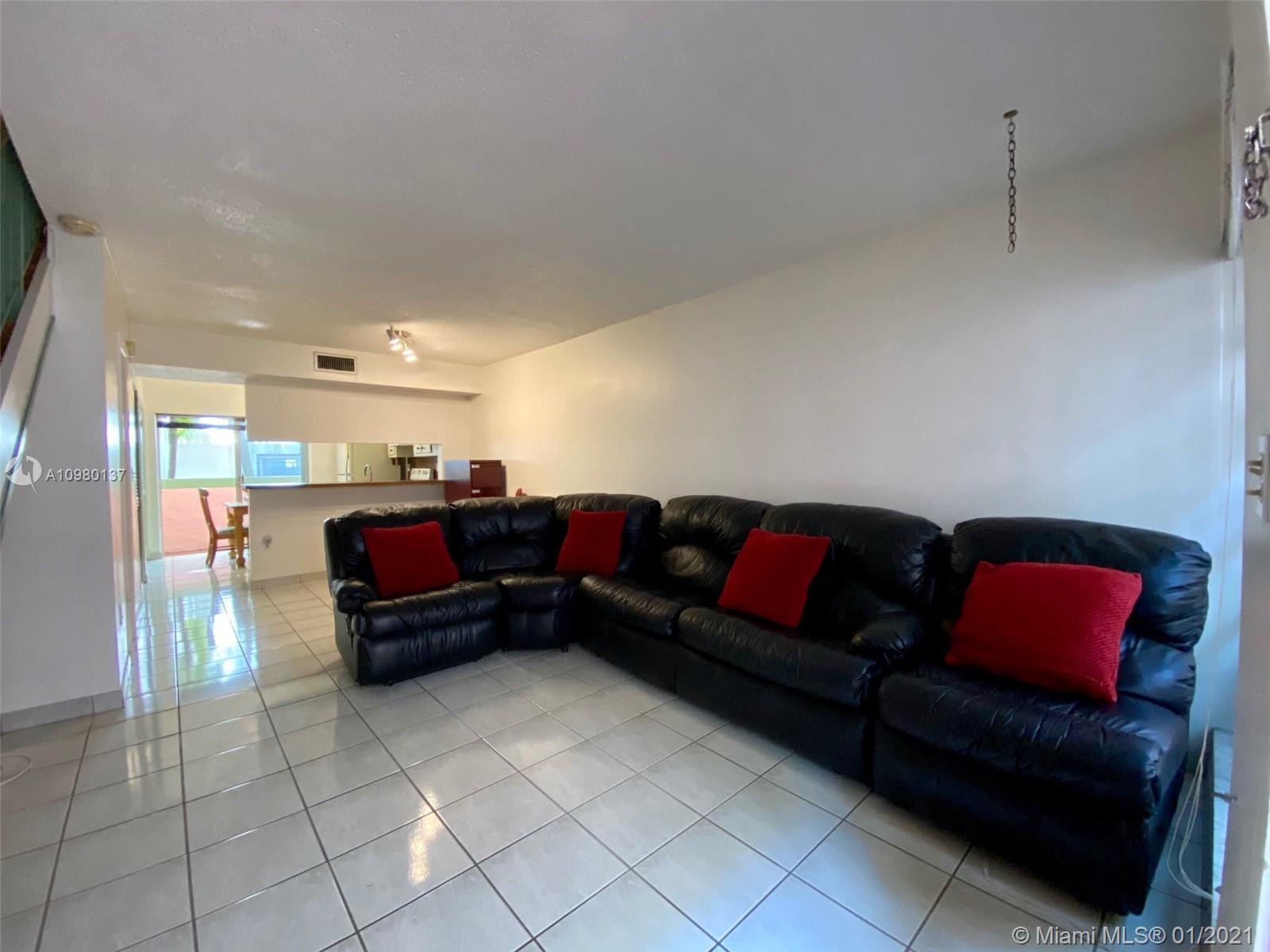 Miami Beach, FL 33139,937 Michigan Ave #2