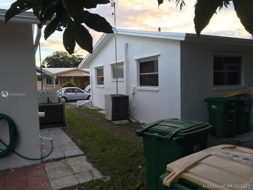 Tamarac, FL 33319,4931 NW 54th St