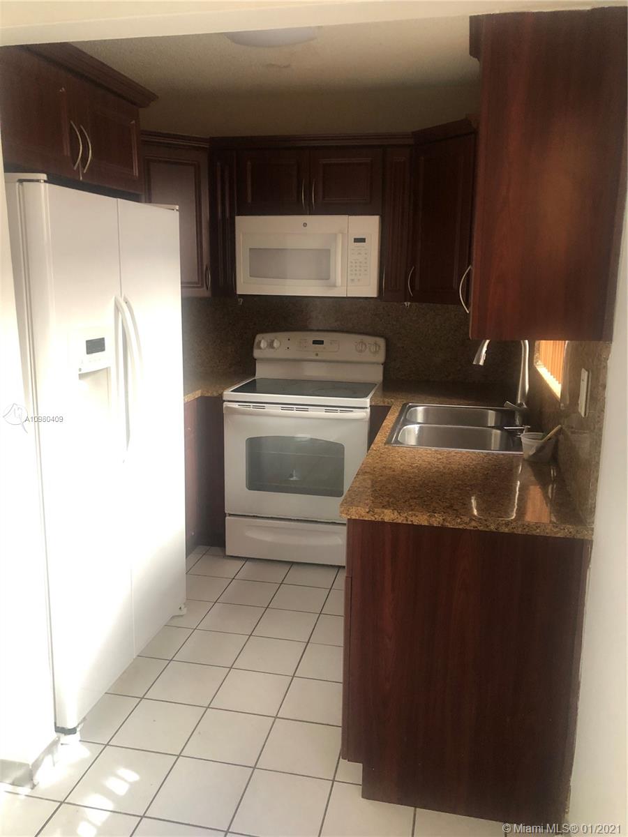 Hialeah, FL 33016,5935 W 26th Ave #104