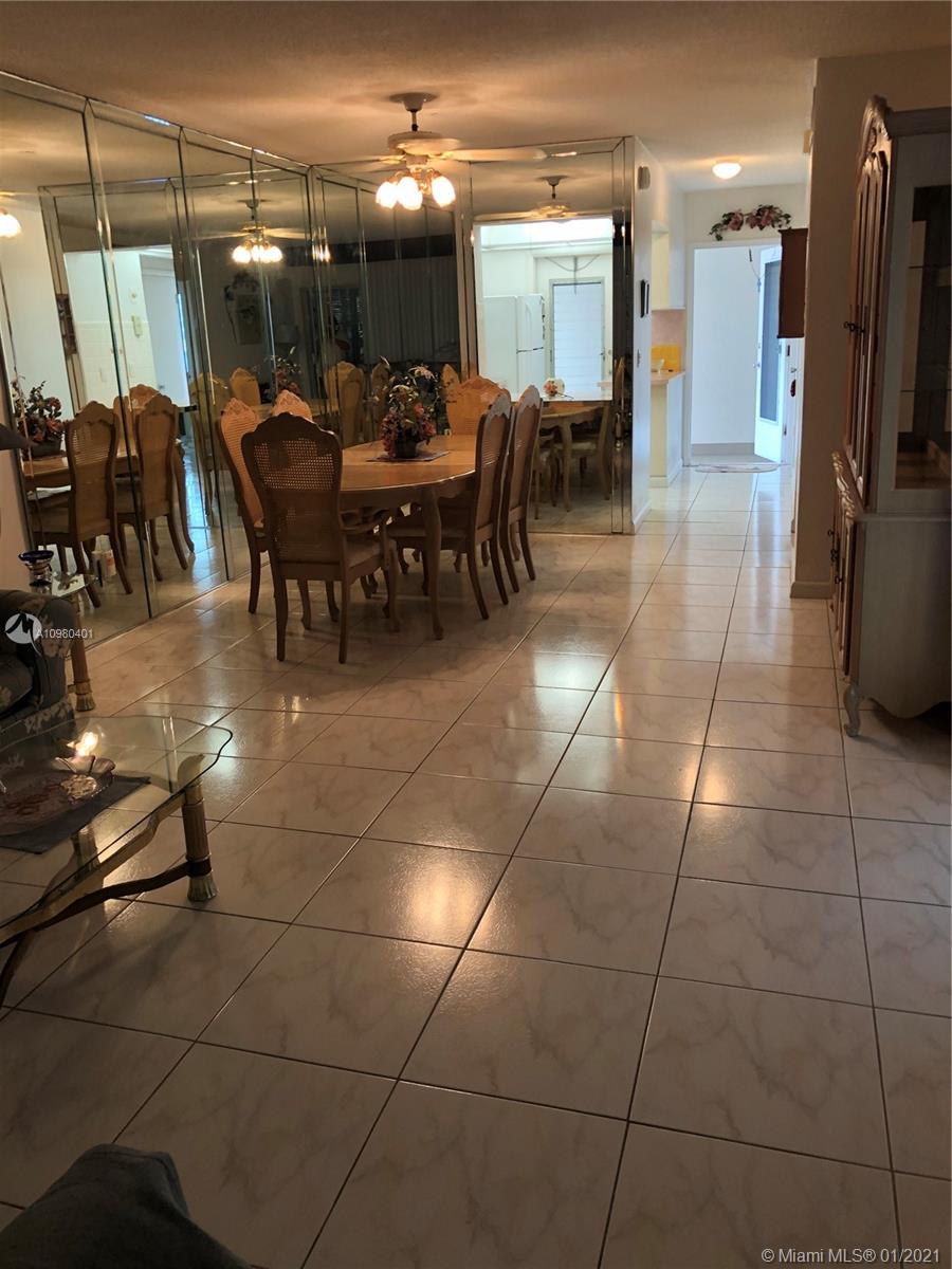 Hallandale Beach, FL 33009,440 Paradise Isle Blvd #206