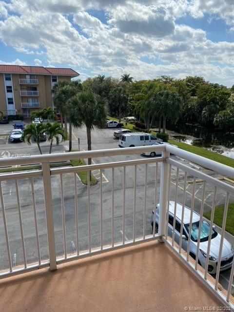 Plantation, FL 33324,455 S Pine Island Rd #303C