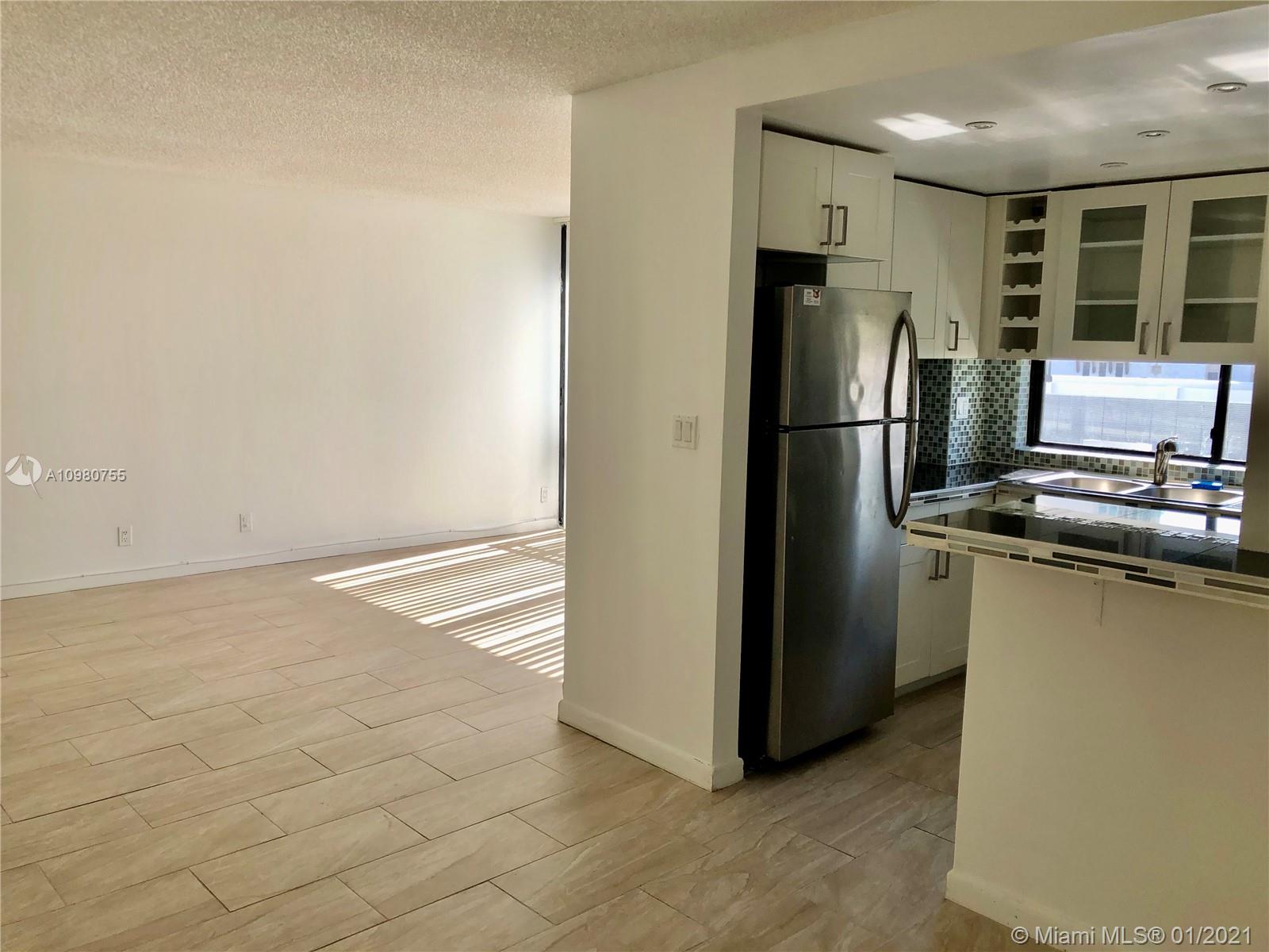 Sunny Isles Beach, FL 33160,16909 N Bay Rd #615