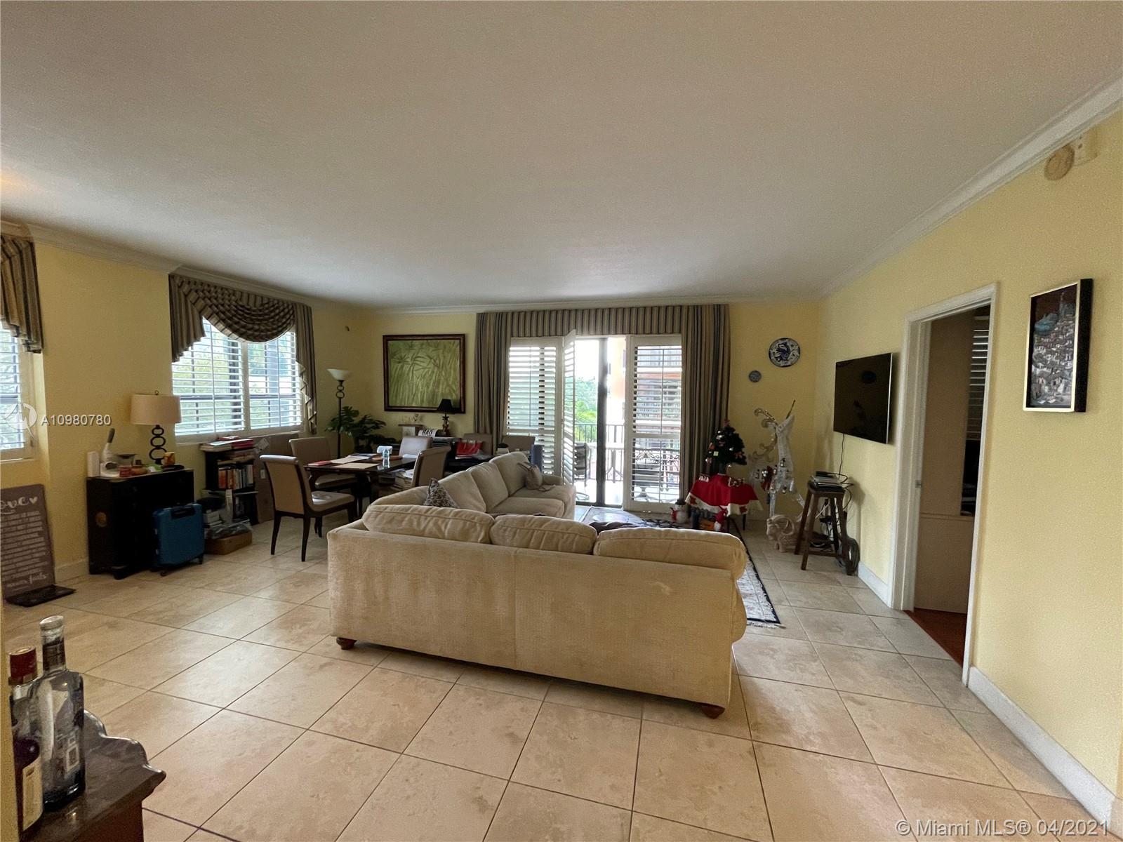 Coral Gables, FL 33134,100 Andalusia Ave #304