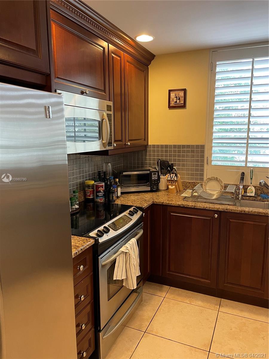 Coral Gables, FL 33134,100 Andalusia Ave #304