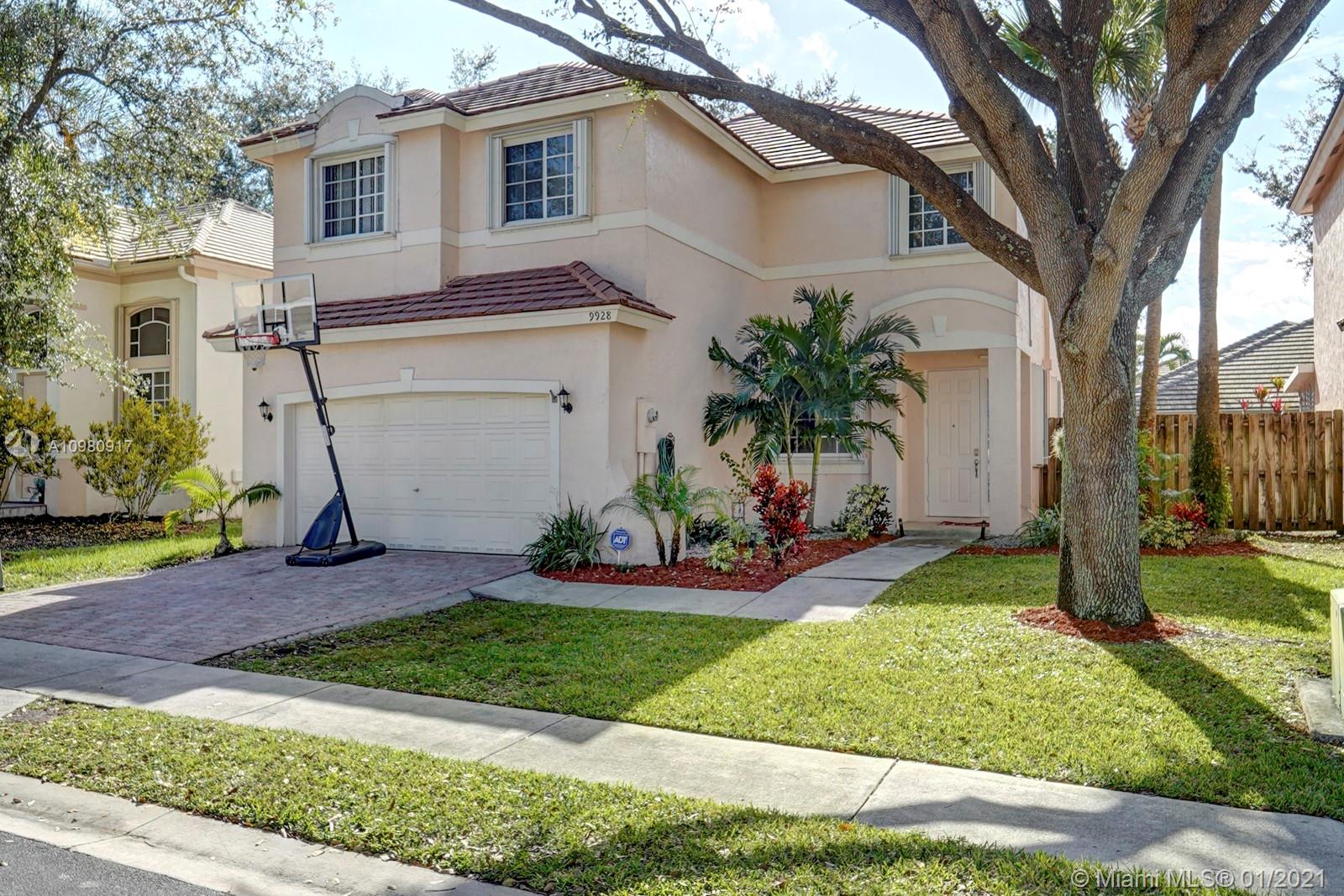 Pembroke Pines, FL 33024,9928 NW 19th St