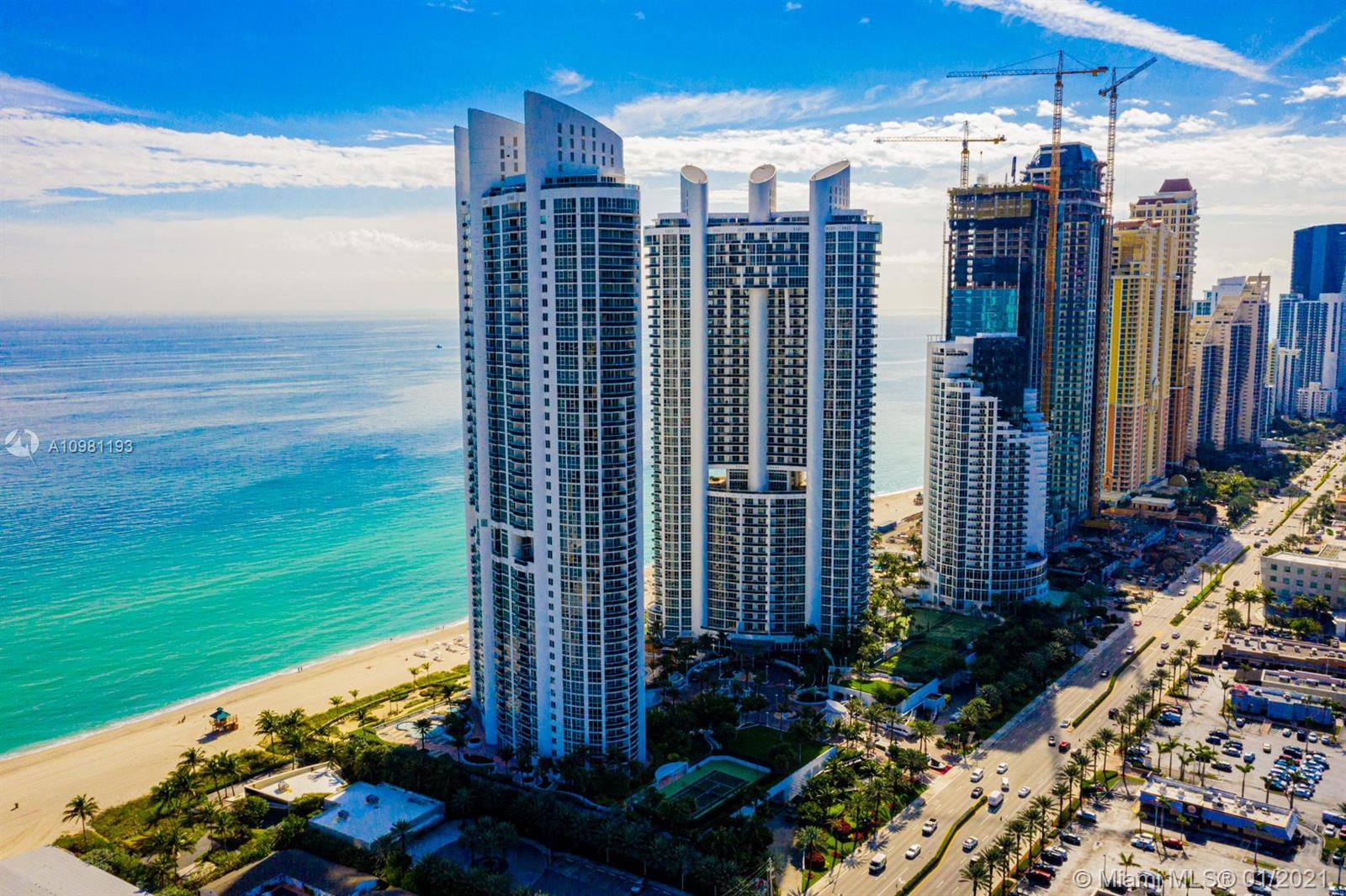 Sunny Isles Beach, FL 33160,18201 Collins Ave #1405