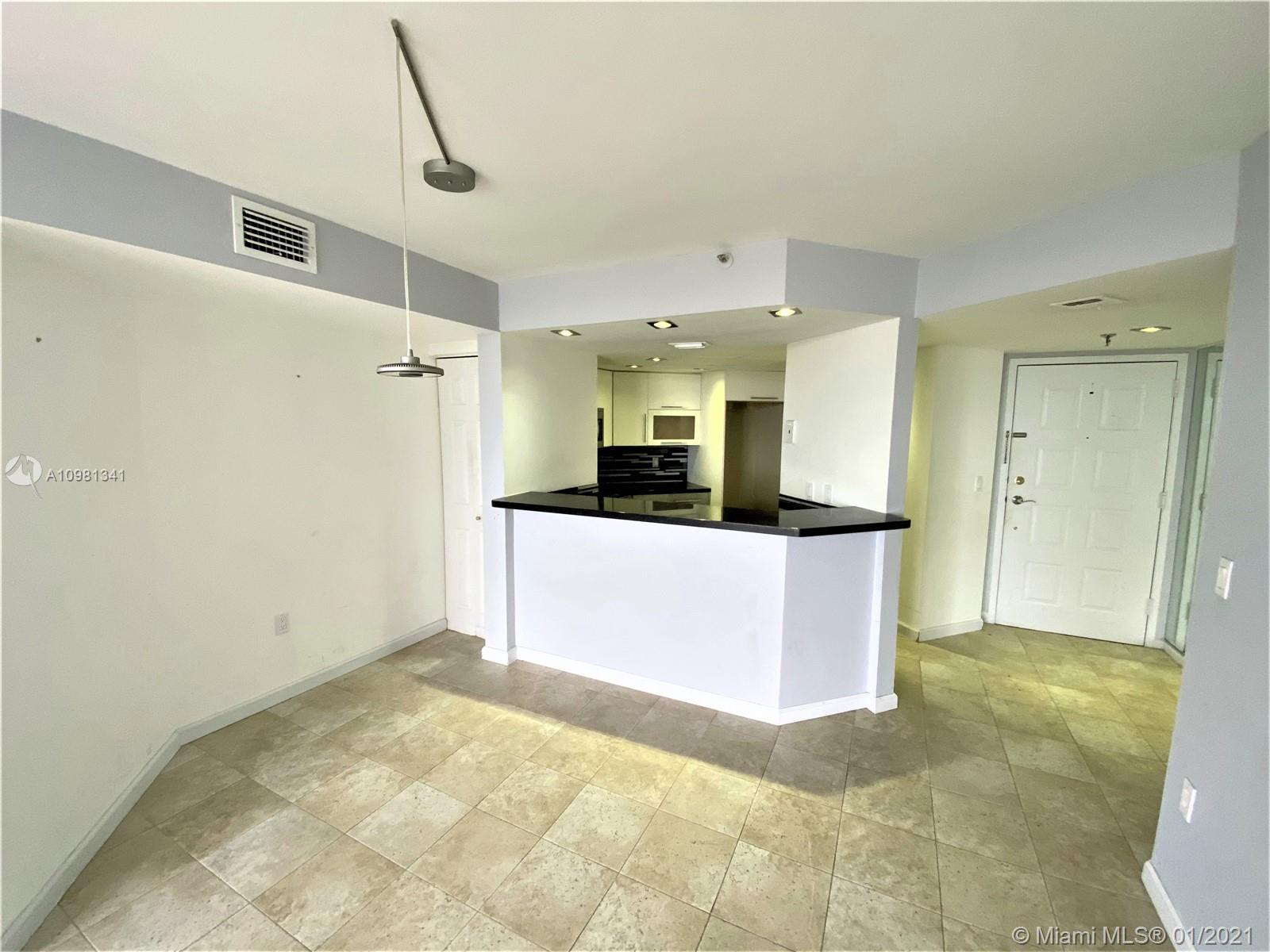 Miami Beach, FL 33140,5880 Collins Ave #1203