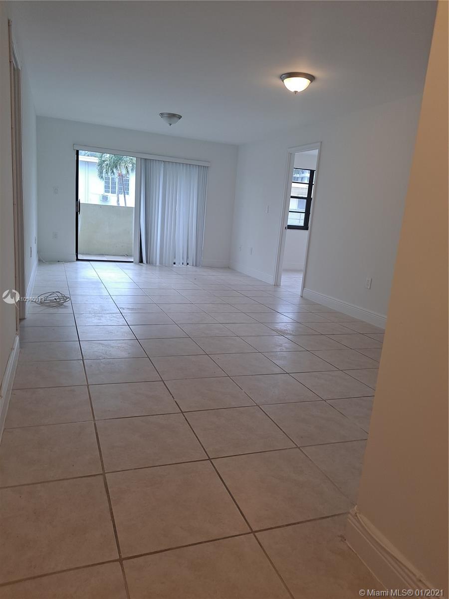 6725 Harding Ave #202, Miami Beach, FL 33141