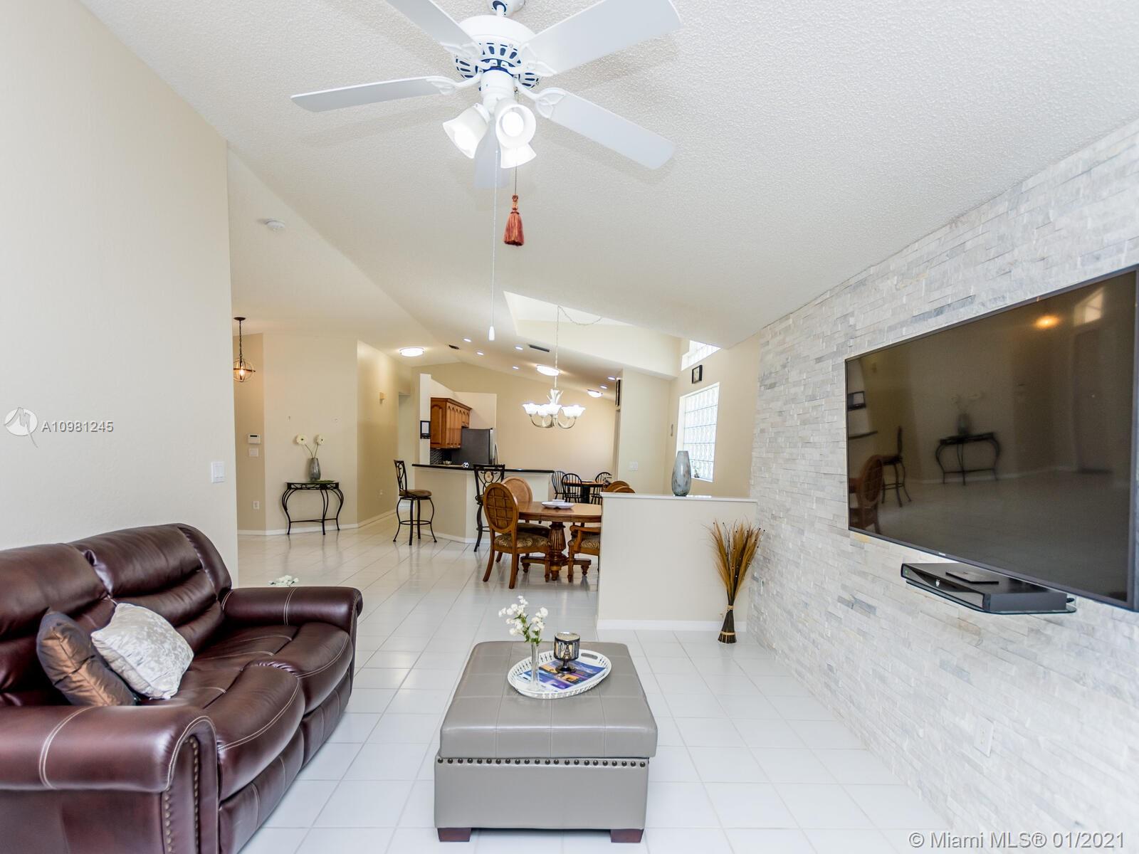 Weston, FL 33331,16505 Sapphire St