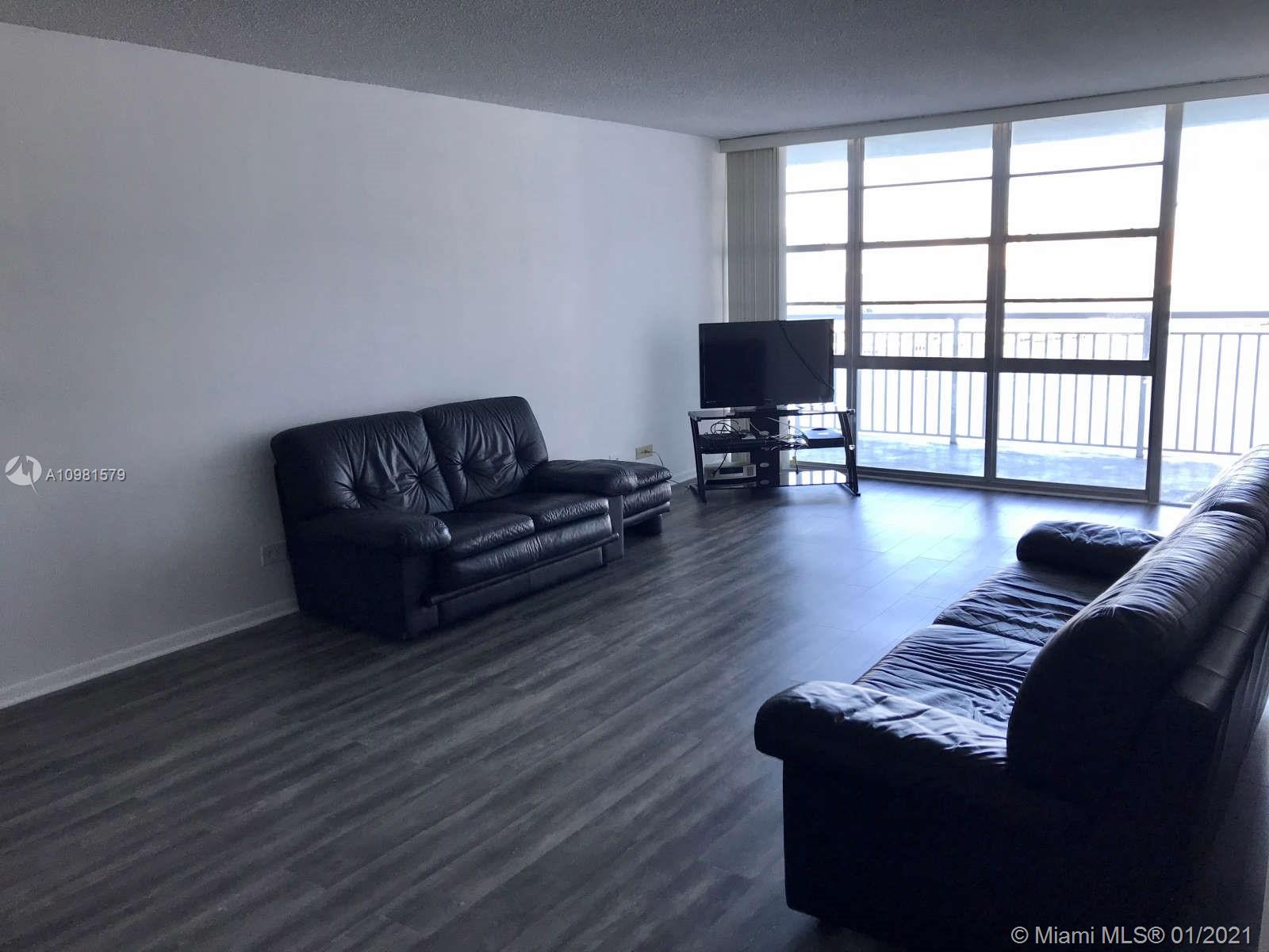 Sunny Isles Beach, FL 33160,301 174th St #2001