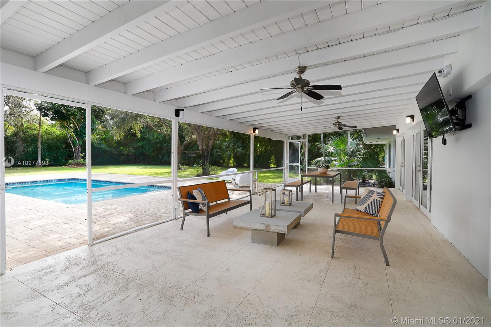 Pinecrest, FL 33156,11111 SW 61 Ct