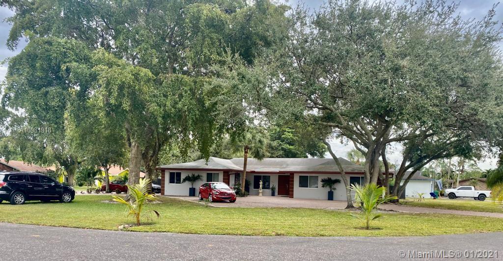 Davie, FL 33324,2450 SW 86th Ave