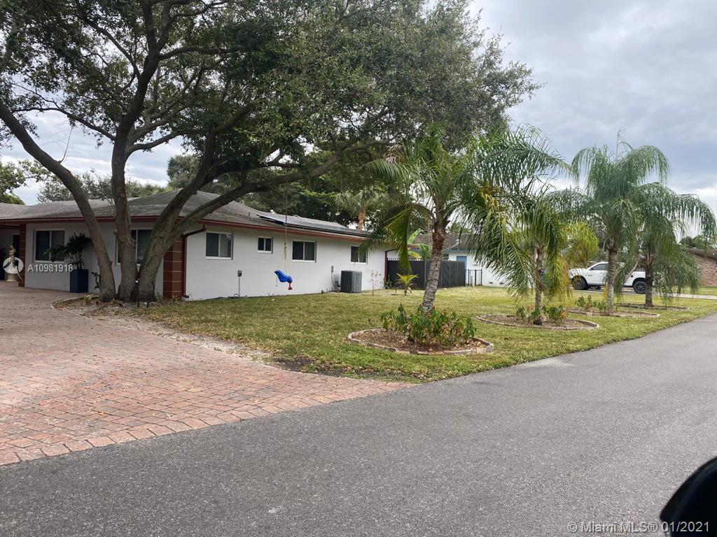 Davie, FL 33324,2450 SW 86th Ave