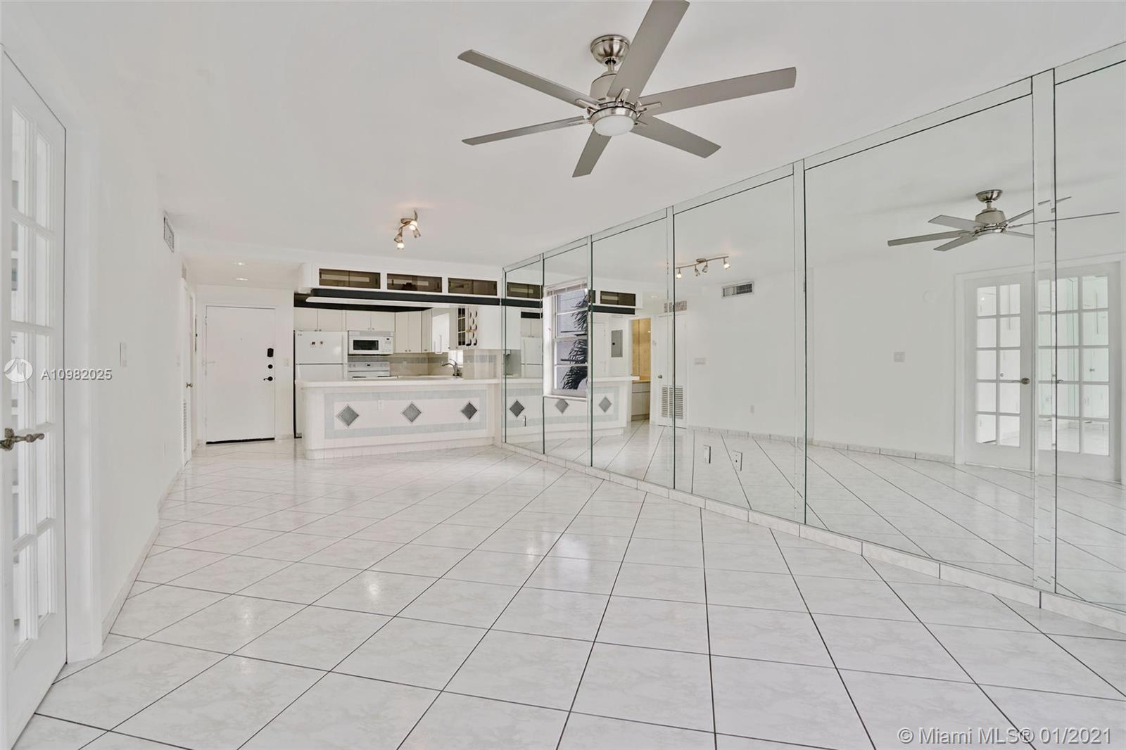 1000 Michigan Ave #203, Miami Beach, FL 33139