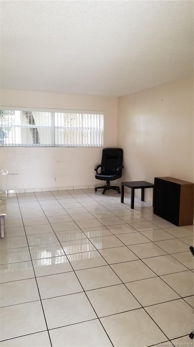 Hallandale Beach, FL 33009,220 SW 9th Ave #208