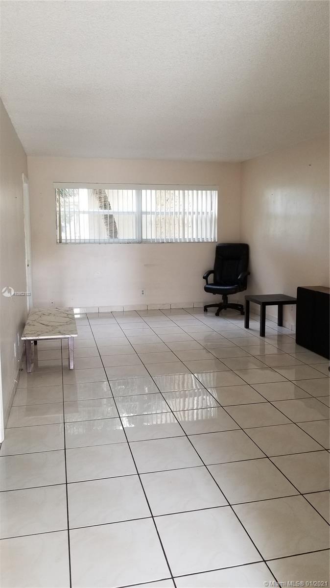 Hallandale Beach, FL 33009,220 SW 9th Ave #208