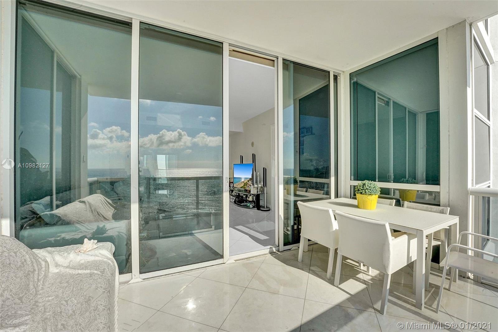 Sunny Isles Beach, FL 33160,18101 Collins Ave #907