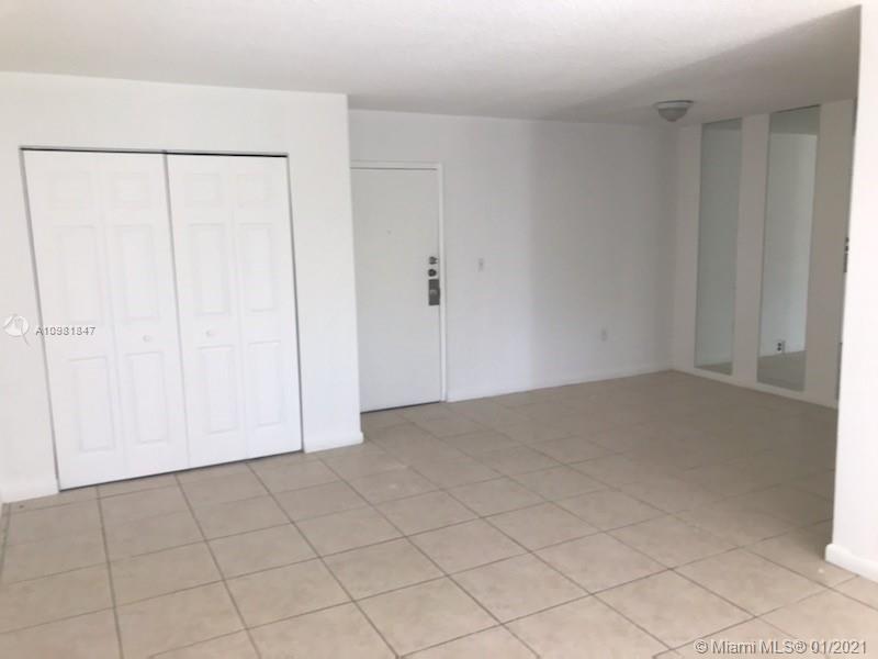 Miami, FL 33174,9401 SW 4th St #209