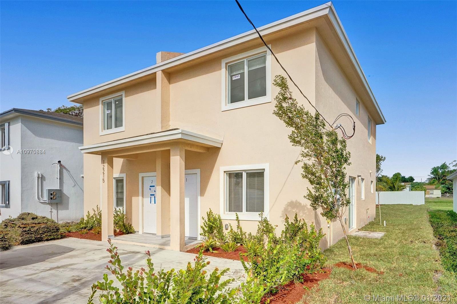 12215 SW 219th St,  Miami,  FL 33170