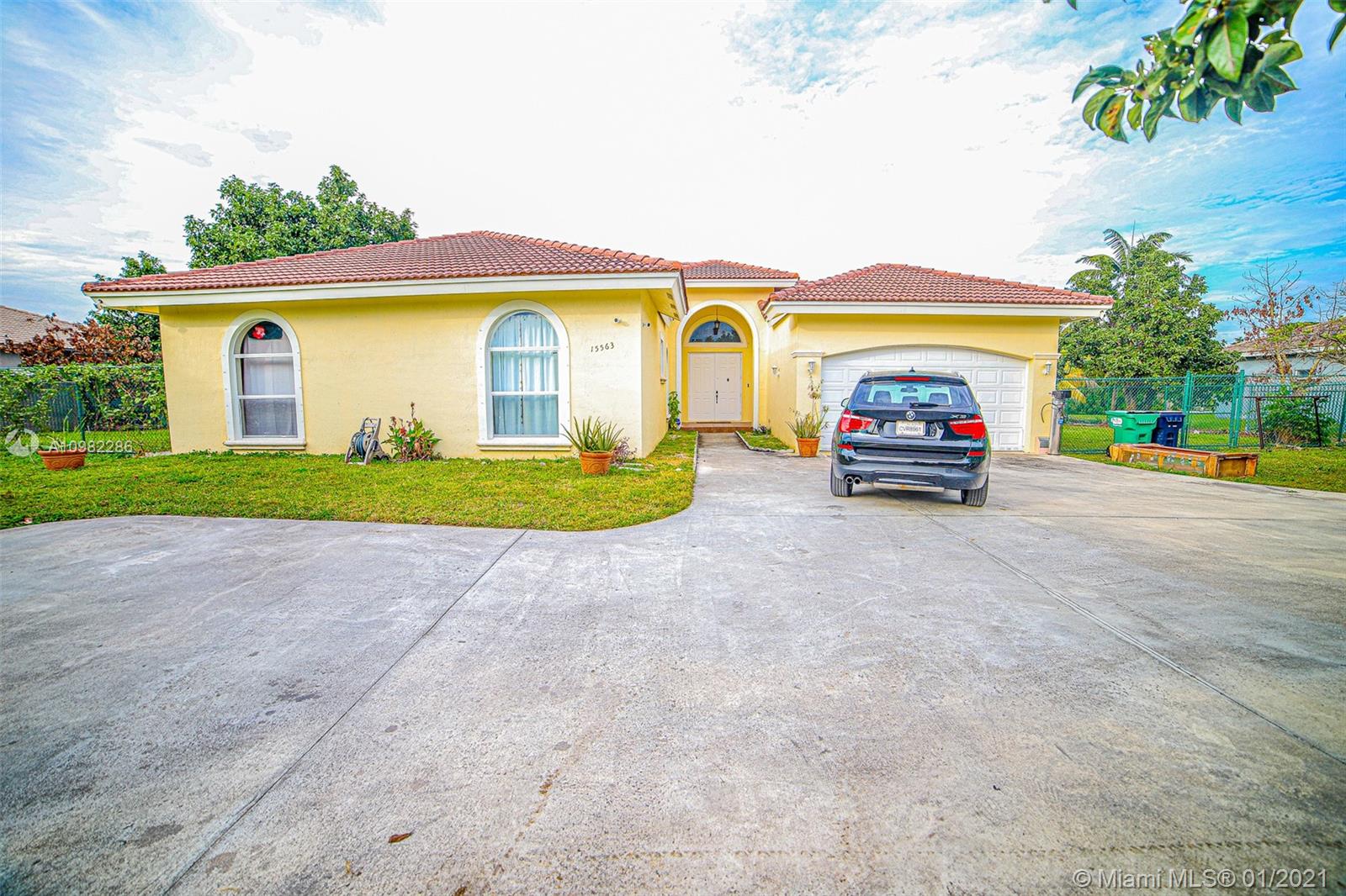 Homestead, FL 33032,15563 SW 276th St