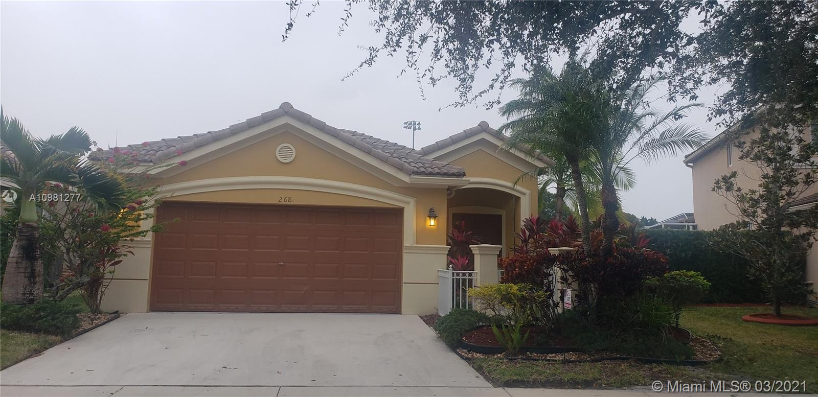 Weston, FL 33327,268 Conservation Dr