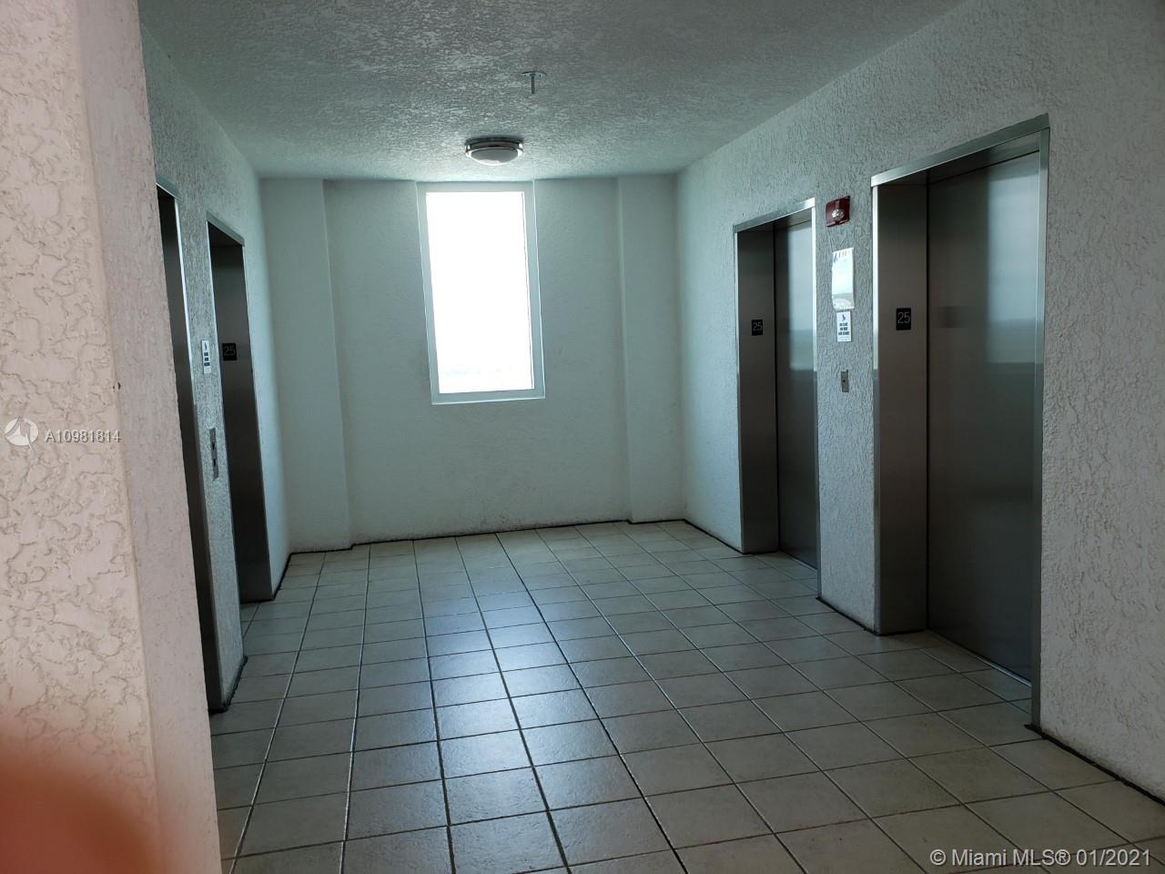 North Miami, FL 33181,14951 Royal Oaks Ln #2505