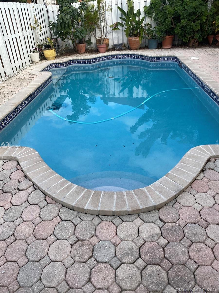 Miami Lakes, FL 33018,8953 NW 145th St