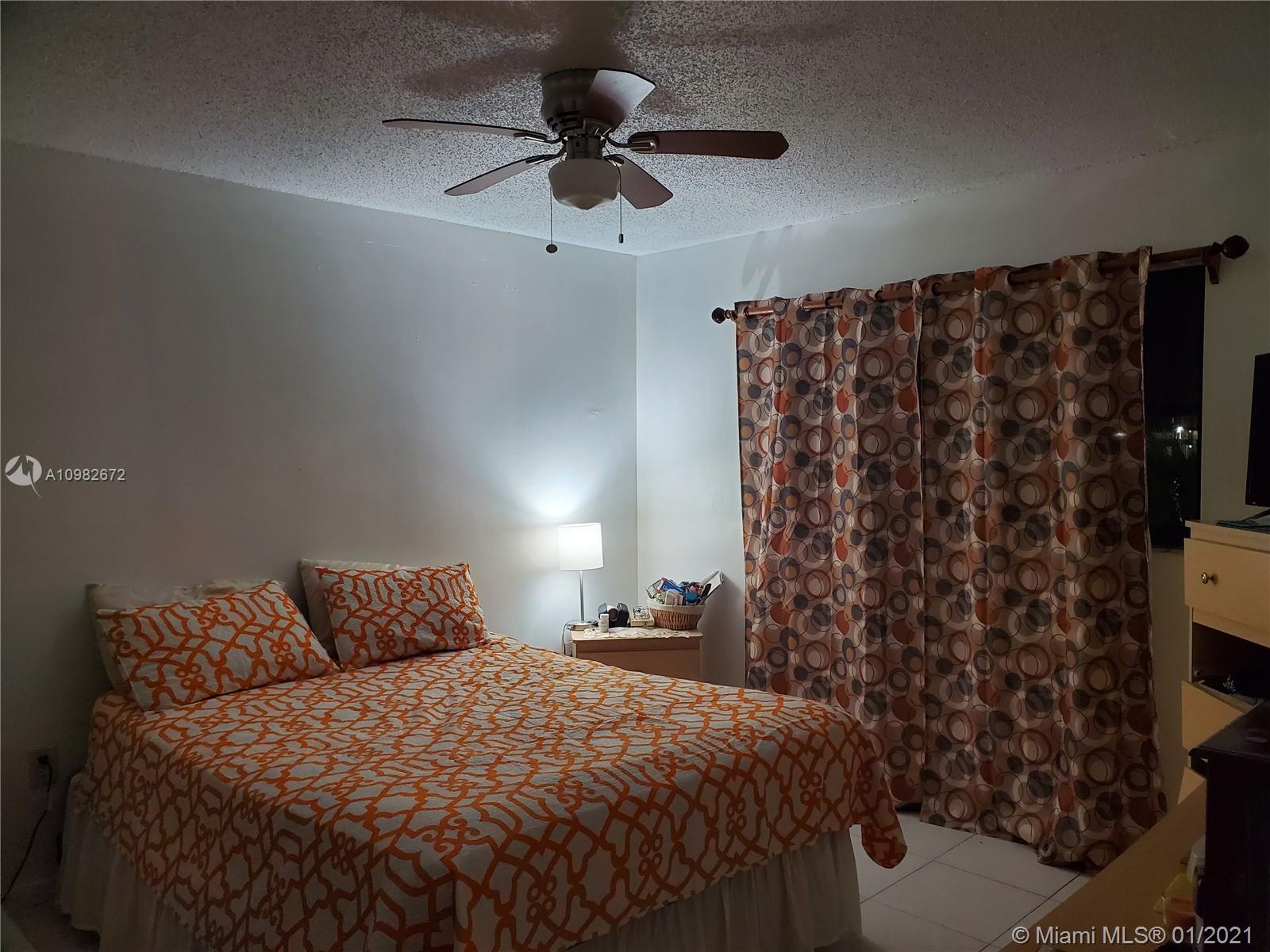 Hialeah Gardens, FL 33016,9917 W Okeechobee Rd #3-203