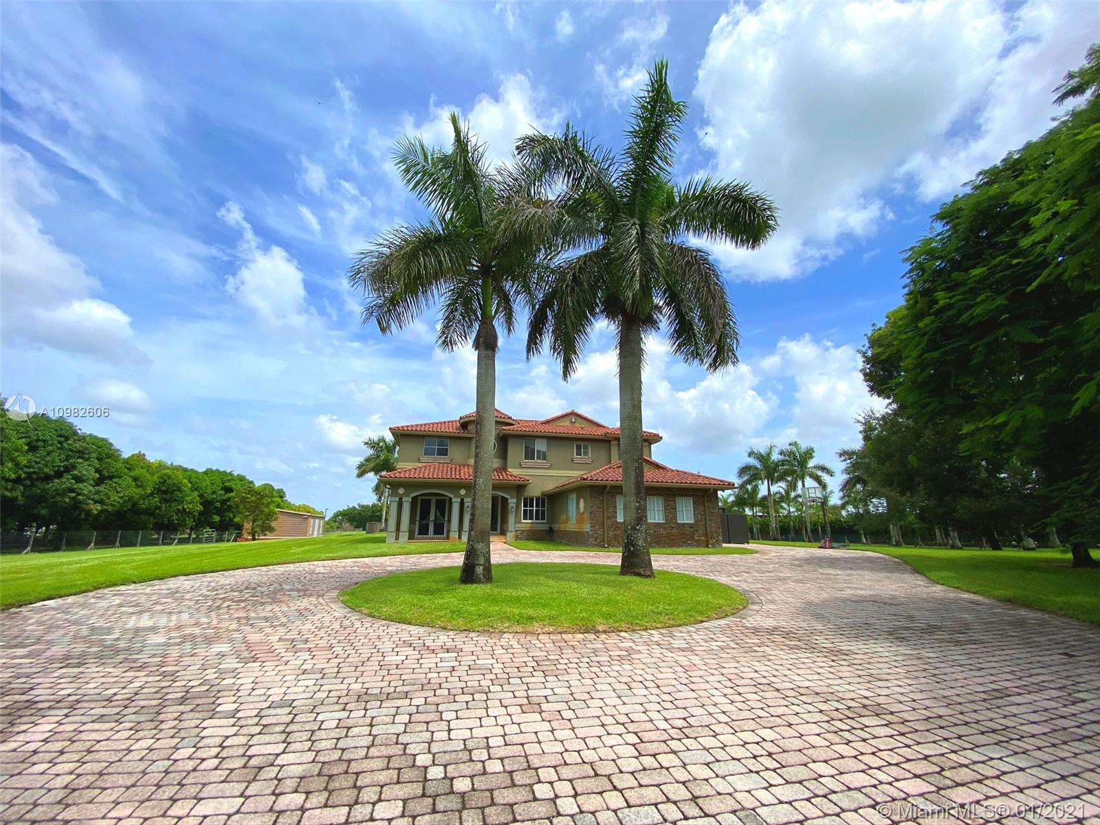 Miami, FL 33196,18575 SW 100th St