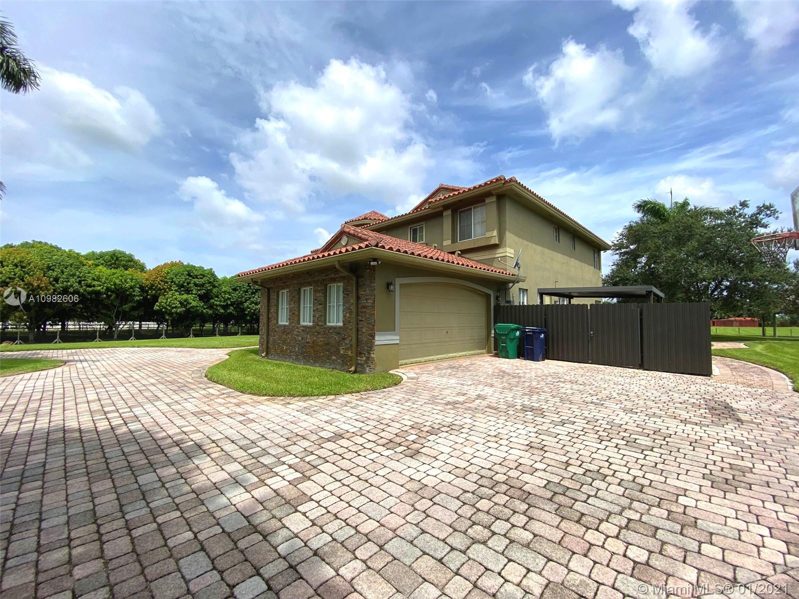 Miami, FL 33196,18575 SW 100th St