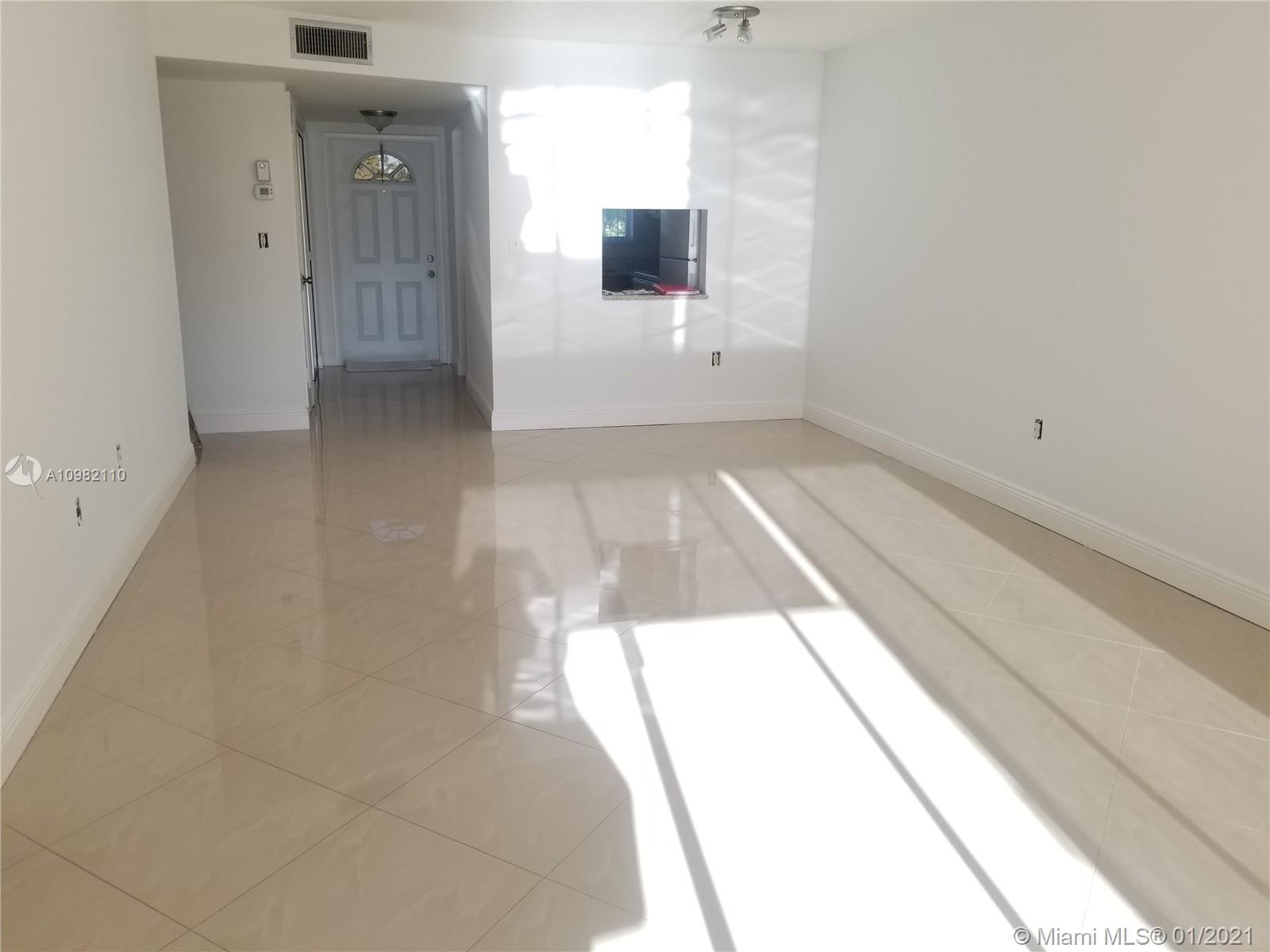 Sunrise, FL 33322,8450 Sunrise Lakes Blvd #202