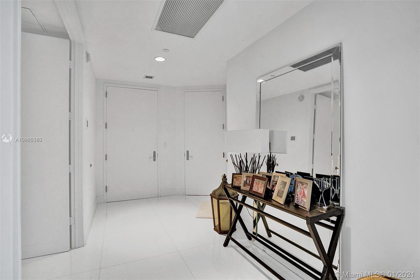 Sunny Isles Beach, FL 33160,15811 Collins Ave #503