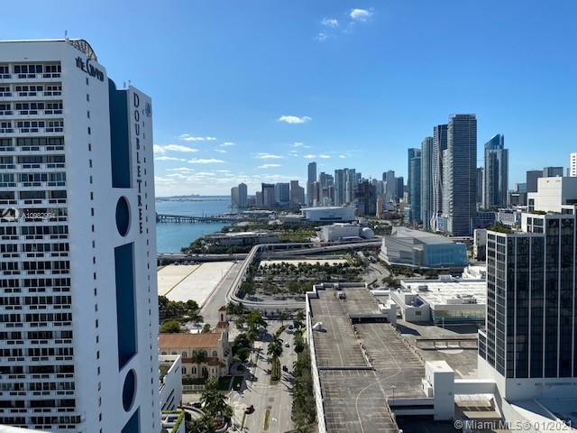 Miami, FL 33132,1750 N Bayshore Dr #3210